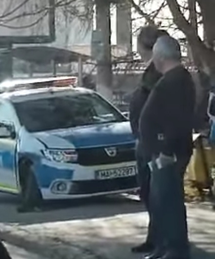 Screenshot_20240206-185427_Facebook Mașină de poliție implicată într-un accident în Târgu Jiu