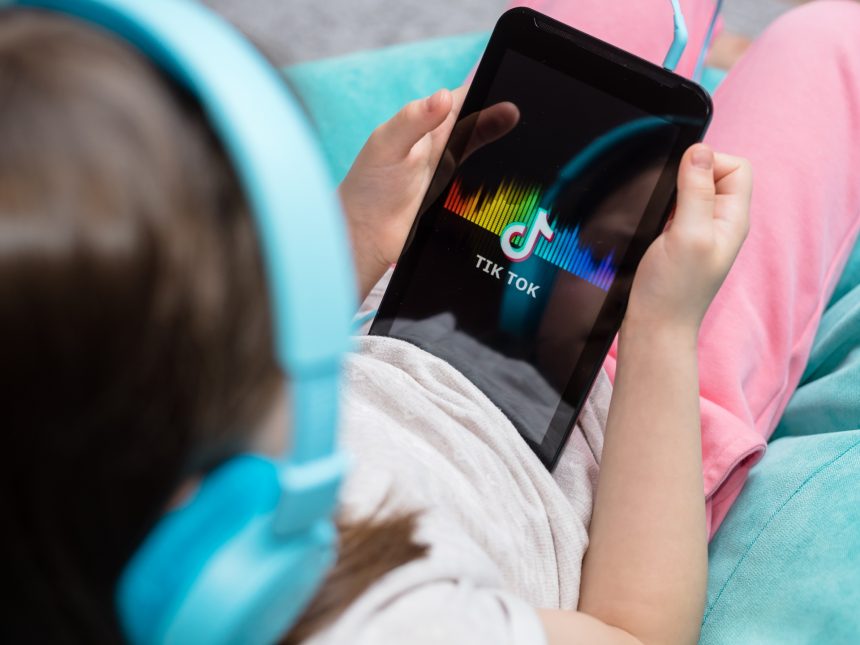 TikTok Adaugă România la Lista Țărilor Incluse în Programul Effect Creator Rewards
